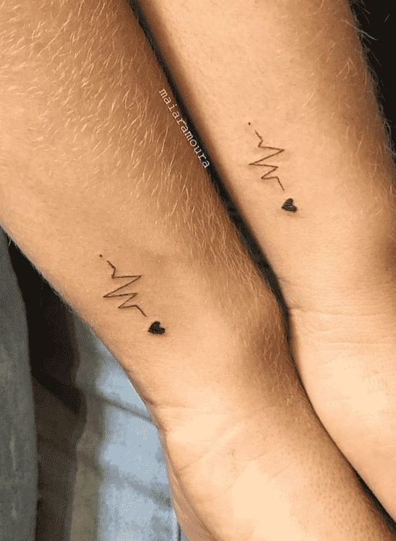 Hình tattoo nhịp tim cho cặp đôi