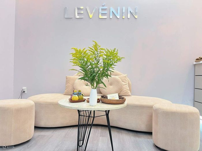 Nội thất hiện đại và sạch sẽ tại Levénin Spa Đà Nẵng