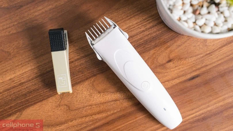 Tông đơ cắt tóc với thiết kế nhỏ gọn tiện dụng