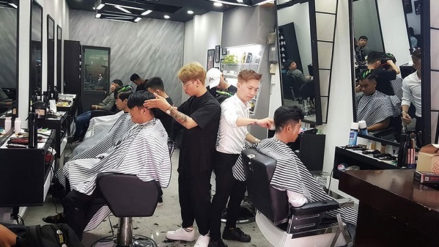 Chọn kiểu phải phù hợp với khuôn mặt và chất tóc