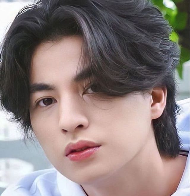 Mái tóc Bro Flow lãng tử