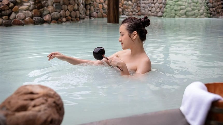 Không gian massage onsen tĩnh lặng giúp thư giãn tinh thần và tái tạo năng lượng