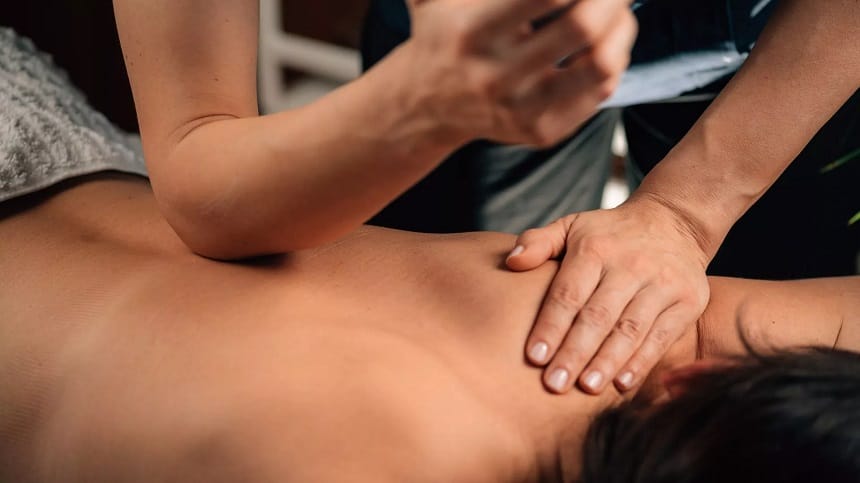 Uống nước lọc giúp cơ thể thanh lọc và phục hồi nhanh hơn sau trị liệu