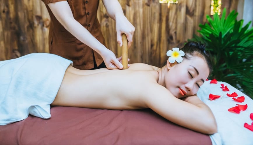 Trị liệu cổ vai gáy chuyên sâu tại Lụa Spa
